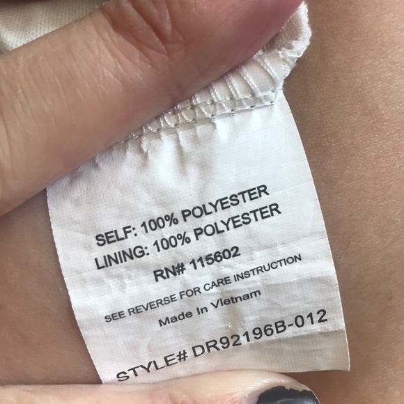 Light cream dress - Picture 4 of 4